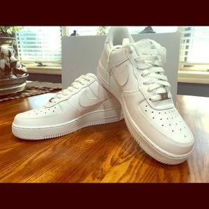 Nike Air Force 1 ‘07 women’s 8
